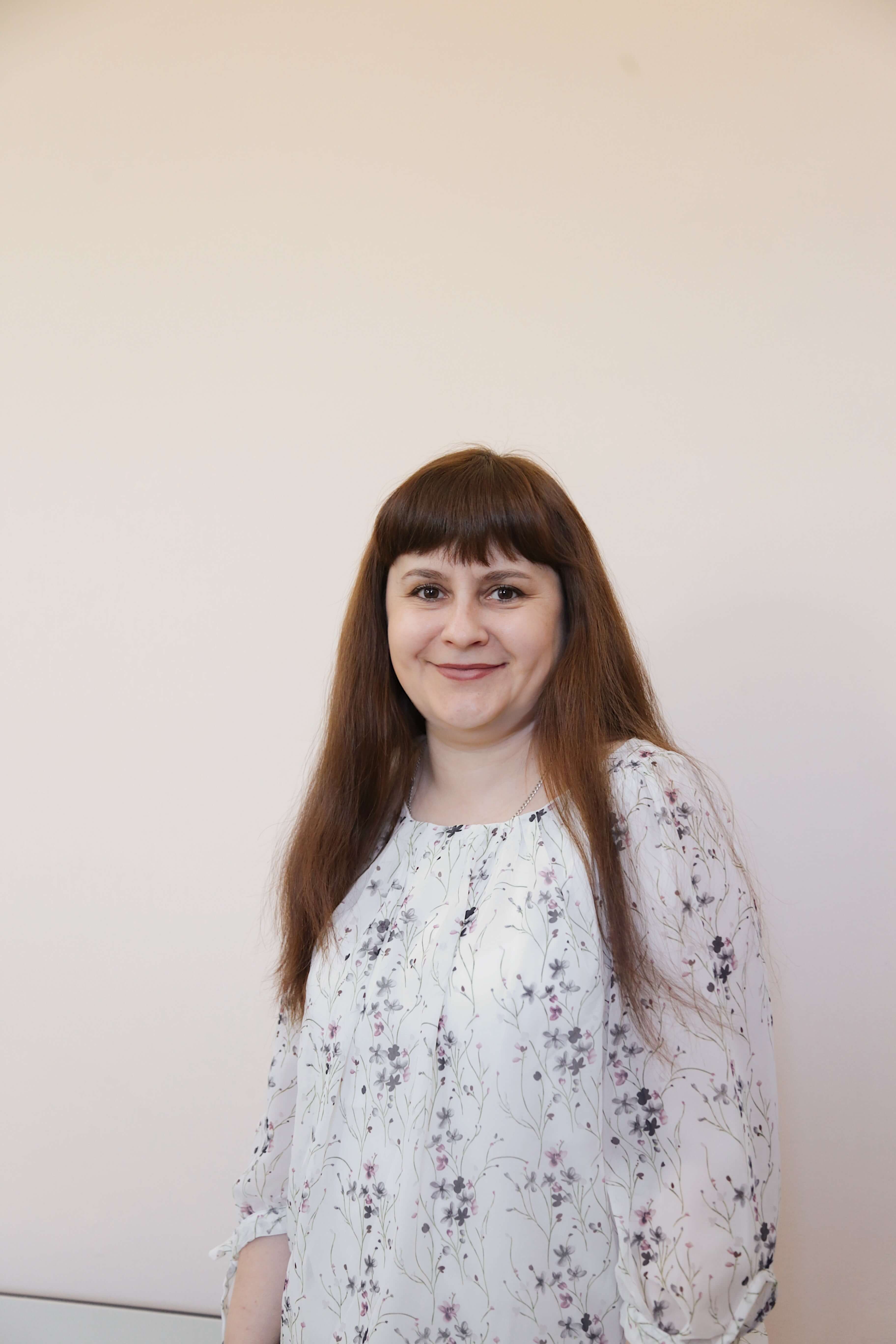 Галина, Вчитель початкових класів